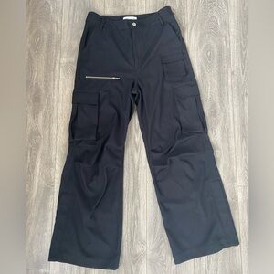 Oak + Fort - High Rise Wide Leg Cargo Pant in Black - Size 4